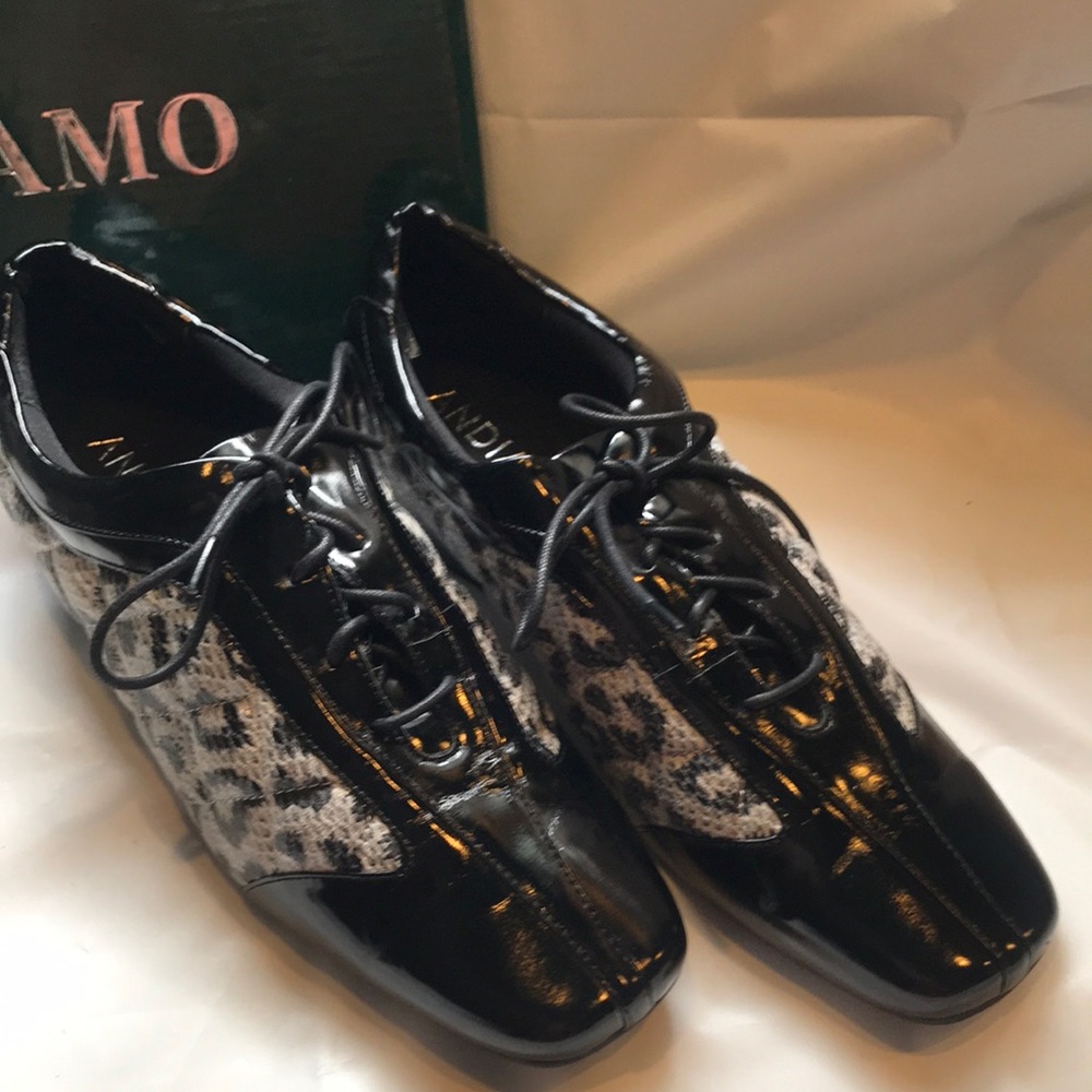 Black Patent & Gray Leopard Lace-Up Sneaker Style shoes by Andiamo sz9 NIB